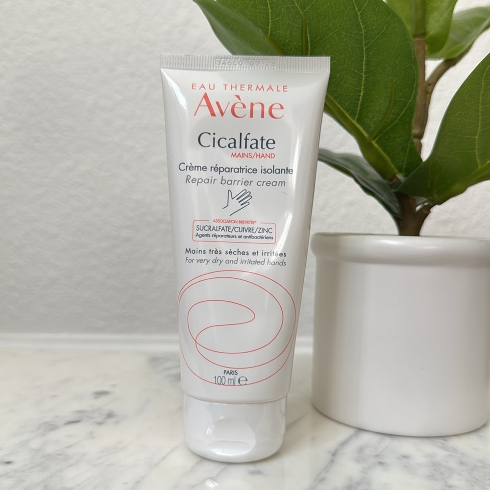 NWOT Avene Repair Barrier Cream